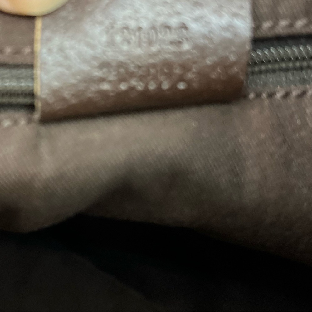 Gucci Eclipse Shoulder Bag - Picture 9 of 11